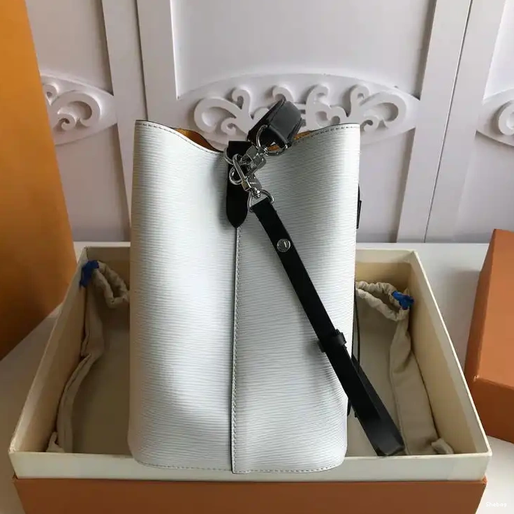 LV Bags 19T1L0463 0603